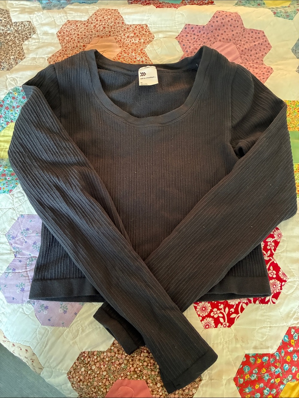 all in motion Black Ribbed Scoop-Neck Long-Sleeve Sweater